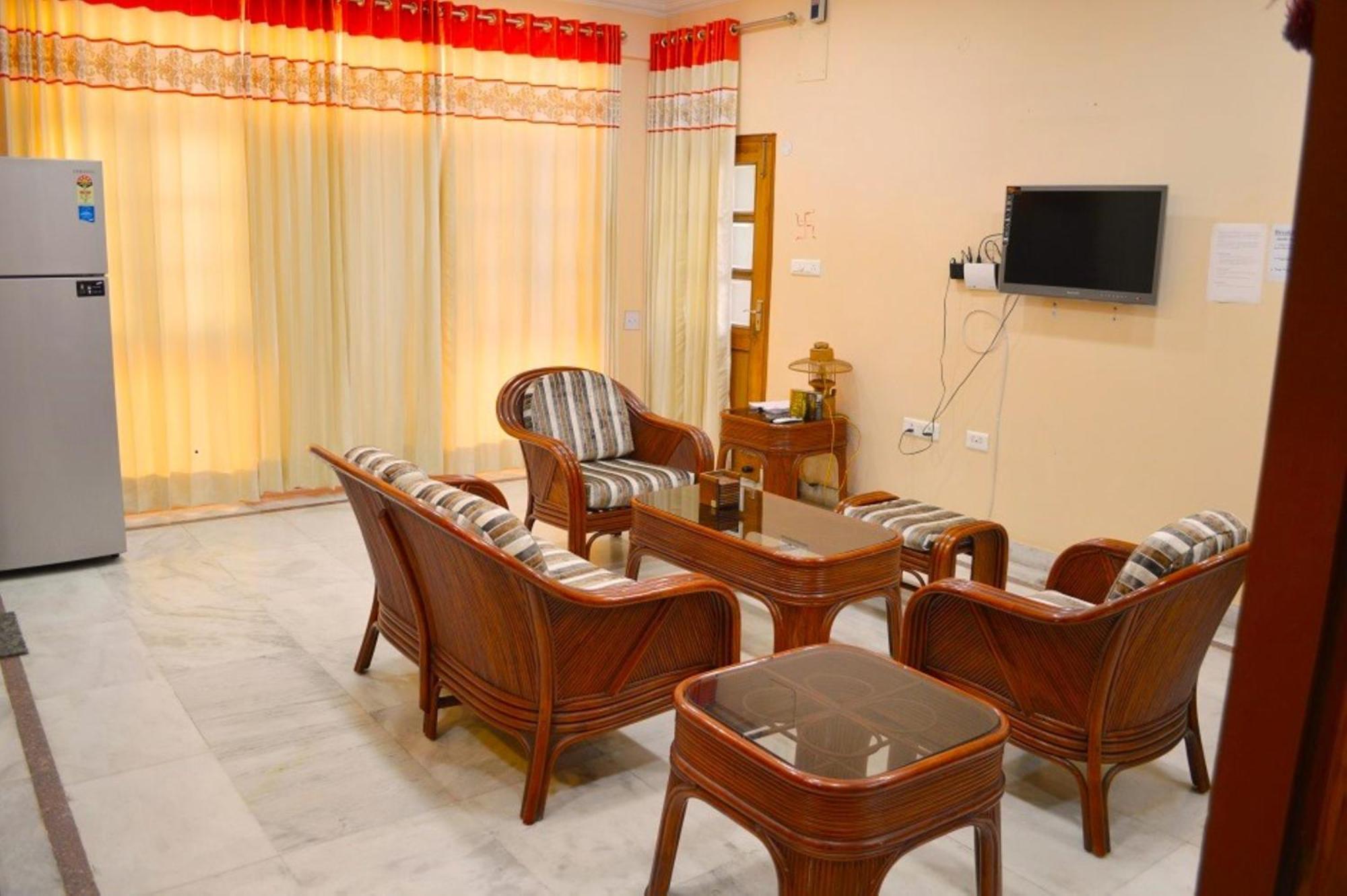 Fully Furnished Ish, Atithya Homestay With Various Amenities And Free Services In Lucknow, India Екстер'єр фото